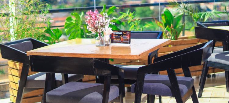 埃兹里酒店(The Hotel Ezri)图片