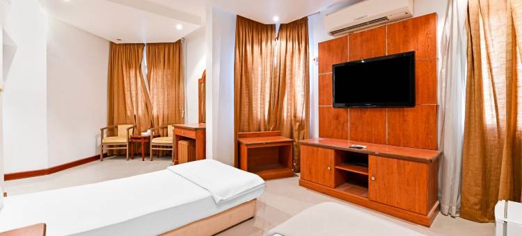 OYO 118雷维拉酒店(OYO 118 Revira Hotel)图片