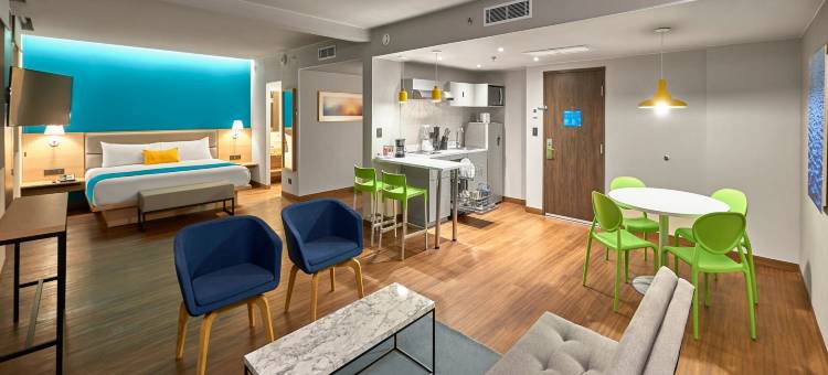 坎昆机场里维埃万豪城市快捷套房酒店(City Express Suites by Marriott Cancún Aeropuerto Riviera)图片