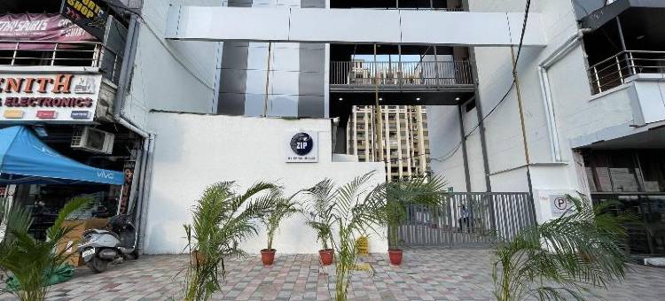 西普斯普里酒店波泰尔(Zip by Spree Hotels Bhopal)图片