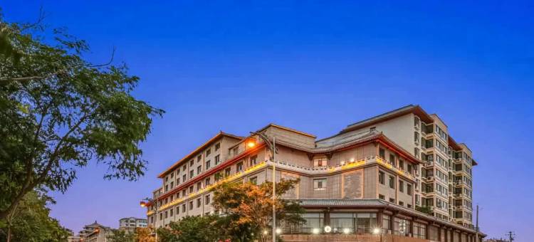 敦煌臻越●金曼国际酒店(沙洲夜市店)图片