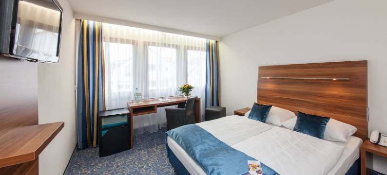 斯特罗豪盖酒店(Hotel Strohgäu)图片