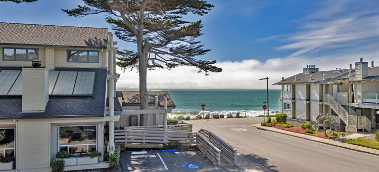 米拉马尔海滩龙柏酒店(Cypress Inn on Miramar Beach)图片