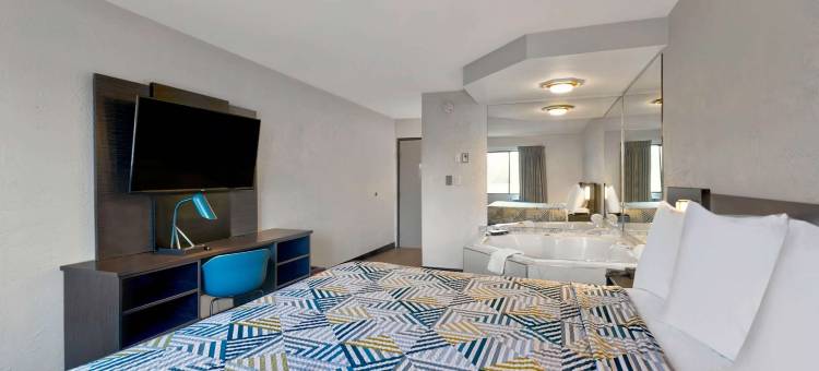 橡树溪6号汽车旅馆(Motel 6 Oak Creek, WI)图片