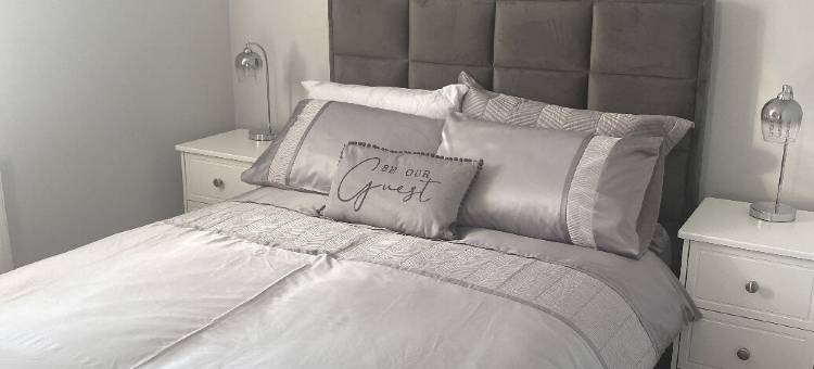 位于Magherafelt的现代3床公寓可容纳8人(Modern 3-Bed Apartment in Magherafelt Sleeps 8)图片