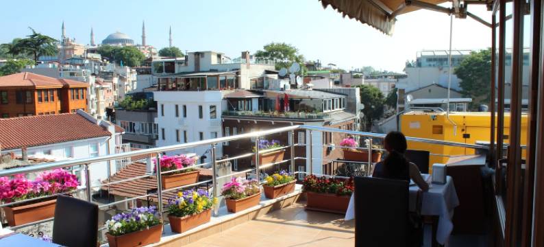 蓝色图亚纳酒店(Blue Tuana Hotel Old City)图片