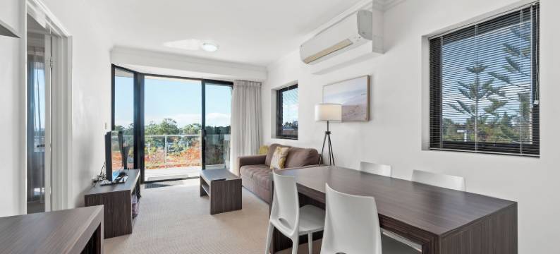 海豚码头公寓(Dolphin Quay Apartments)图片