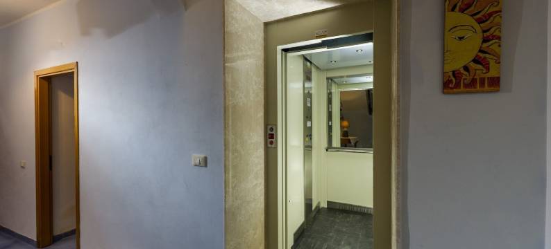 巴迪亚客房早餐酒店(Badia Rooms & Breakfast)图片