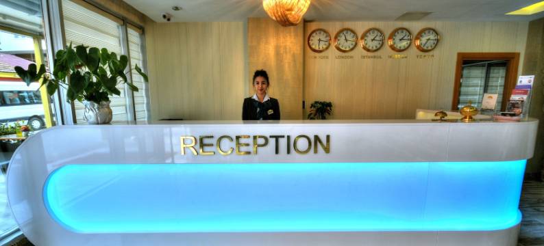 金色豪华酒店(Golden Deluxe Hotel)图片