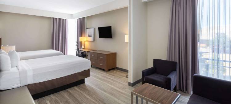 塔尔萨市中心/66 号公路拉昆塔温德姆套房酒店(La Quinta Inn & Suites by Wyndham Tulsa Downtown/Route 66)图片