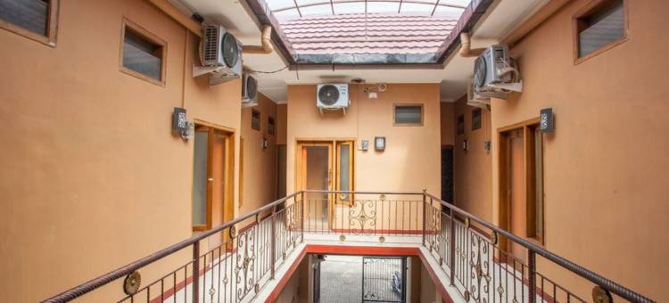 红多兹伊斯兰酒店-近外南梦UNTAG(RedDoorz Syariah Near Untag Banyuwangi)图片