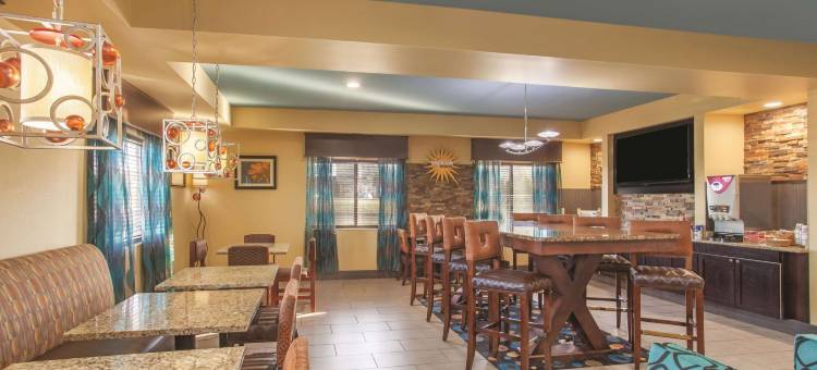 伊丽莎白敦拉昆塔温德姆套房酒店(La Quinta Inn & Suites by Wyndham Elizabethtown)图片