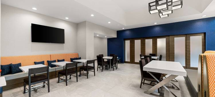 在贝塞默伯明翰的汉普顿客栈和套房(Hampton Inn and Suites Bessemer Birmingham)图片