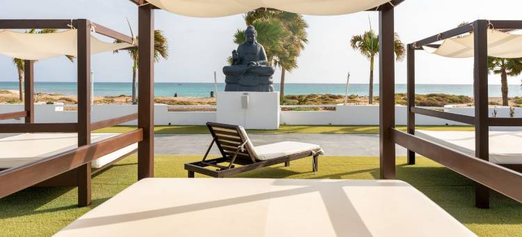 布达海滩 LIVVO 酒店(Hotel LIVVO Budha Beach)图片