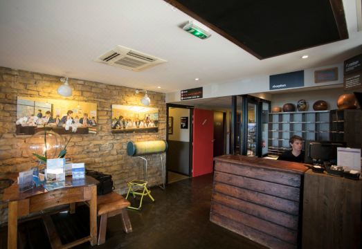 L'Ermitage Hôtel Cuisine-À-MangerHotel Overview