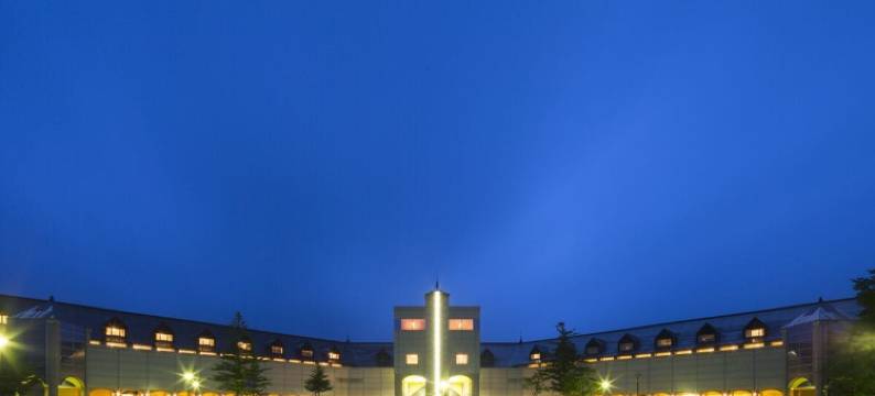 猫魔离宫里盘梯湖畔度假村(Urabandai Lakeresort Nekomarikyu)图片