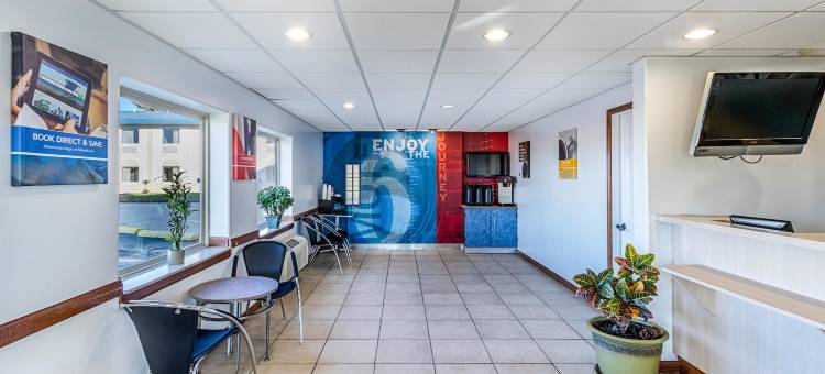 乌尔班纳 6 号汽车旅馆(Motel 6 Urbana, IL)图片