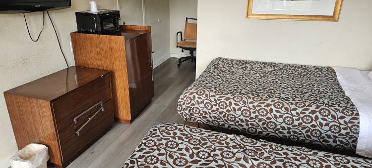 Travel Inn 由OYO管理奥马哈酒店(Travel Inn by OYO Omaha)图片