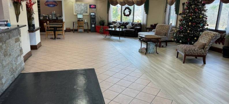 OYO Hotel Harriman Near I-40图片