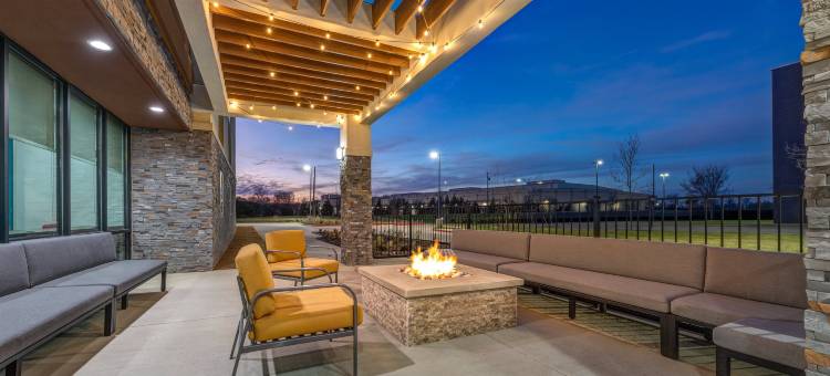 达拉斯 I-30 科克雷尔山希尔顿欣庭套房酒店(Home2 Suites by Hilton Dallas I-30 Cockrell Hill)图片