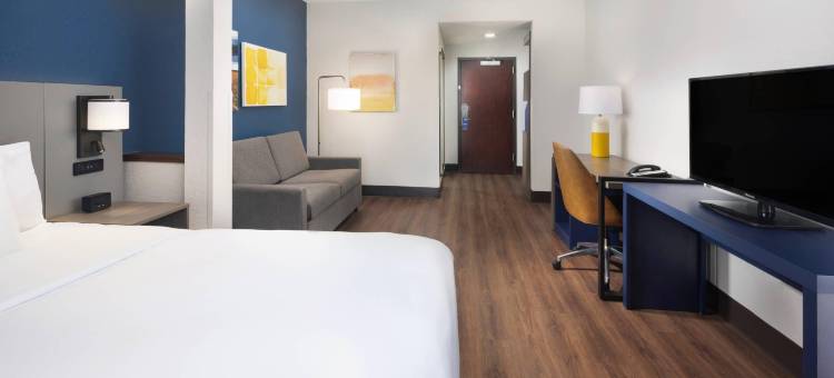 阿克伦吉尔克里斯特路伊克诺拉奇旅馆(Comfort Suites Outlet Center)图片