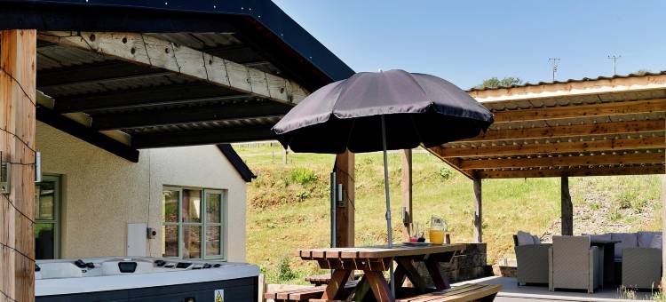 威尔士布雷肯比肯斯步道乡村别墅(Cottage in Wales near Brecon Beacons Trails)图片