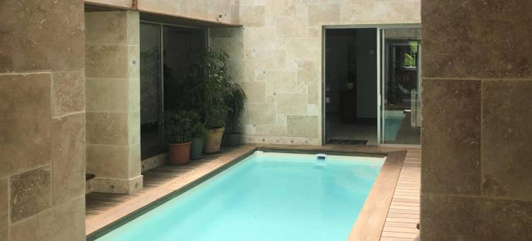 holiday home with indoor pool, Le Porge图片