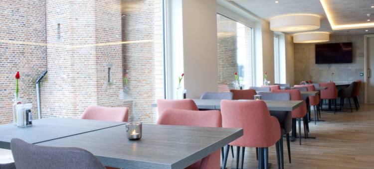 阿纳姆巴斯琛酒店(Bastion Hotel Arnhem)图片