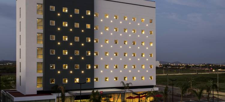 宜必思马萨特兰玛琳娜酒店(Ibis Mazatlan Marina)图片