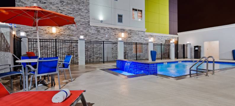 休斯敦东南帕萨迪纳洲际智选假日套房酒店(Holiday Inn Express & Suites PASADENA HOUSTON SOUTHEAST by IHG)图片