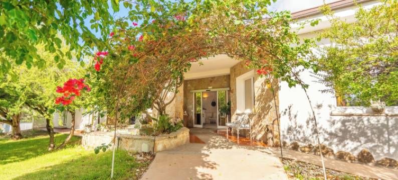 蒙蒂路育酒店(Hotel Montiruju)图片