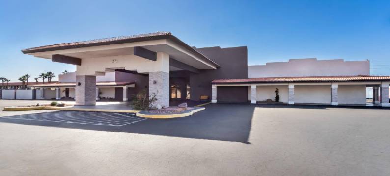 哈瓦苏湖城凯艺套房酒店(Quality Inn & Suites Lake Havasu City)图片