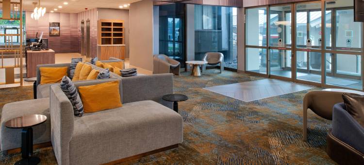 西雅图锡塔克机场拉昆塔温德姆套房酒店(La Quinta Inn & Suites by Wyndham Seattle Sea-Tac Airport)图片