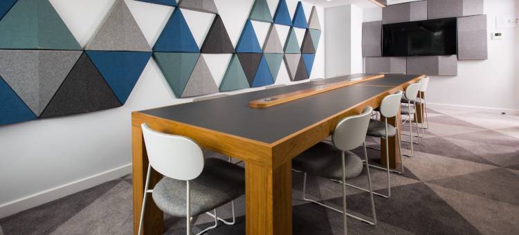 Holiday Inn Express 加的夫湾(Holiday Inn Express CARDIFF BAY by IHG)图片