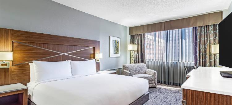 密尔沃基市区希尔顿逸林酒店(DoubleTree by Hilton Hotel Milwaukee Downtown)图片