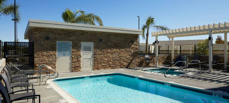 莫雷诺谷里弗赛德万枫酒店及套房(Fairfield Inn & Suites Riverside Moreno Valley)图片