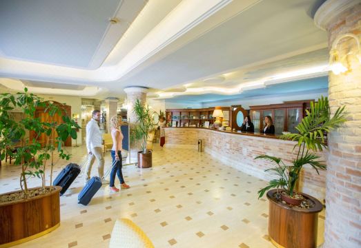 Hotel Casale Hotel Overview