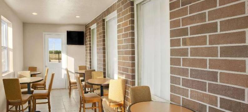 Jacksonville Inn & Suites图片