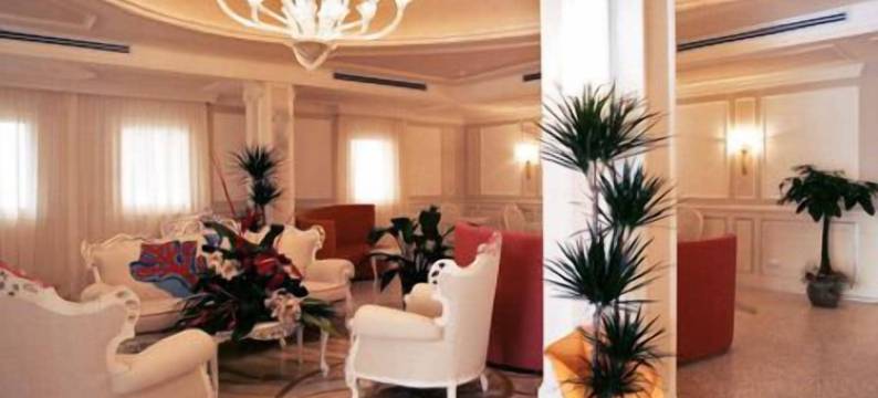 维耶斯泰皇宫酒店(Palace Hotel Vieste)图片