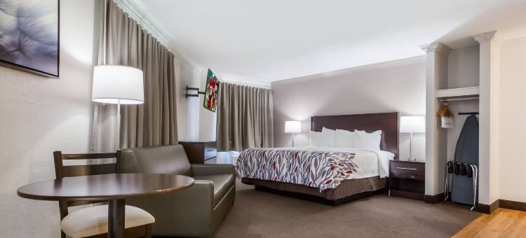 奥马哈红顶套房酒店-康瑟尔布拉夫斯(Red Roof Inn & Suites Omaha - Council Bluffs)图片