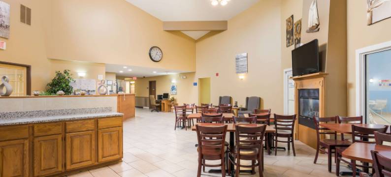 莱克米尔斯AmericInn酒店(AmericInn by Wyndham Lake Mills)图片