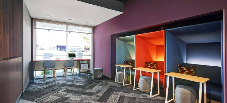 威斯康星斯托顿希尔顿Tru酒店(Tru by Hilton Stoughton)图片