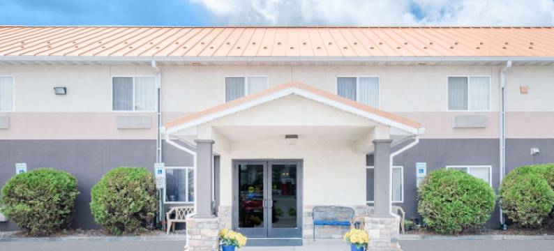 法戈机场第19大道/机场圆顶温德姆戴斯套房酒店(Days Inn & Suites by Wyndham Fargo 19th Ave/Airport Dome)图片