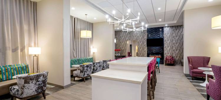 哥伦布拉昆塔温德姆套房酒店(La Quinta Inn & Suites by Wyndham Columbus MS)图片