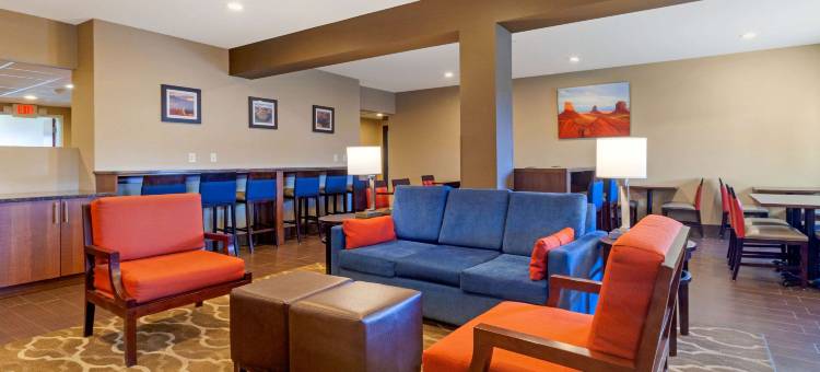 佩奇鲍威尔湖舒适套房酒店(Comfort Inn & Suites Page at Lake Powell)图片