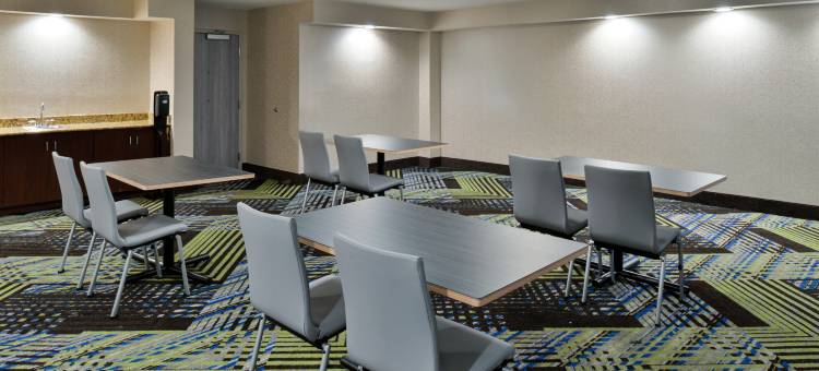 Holiday Inn Express 温斯顿塞勒姆市中心西(Holiday Inn Express Winston-Salem Medical Ctr Area)图片