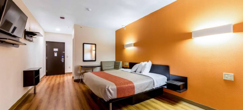 德克萨斯乔丹顿 6 号汽车旅馆(Motel 6 Jourdanton, TX)图片