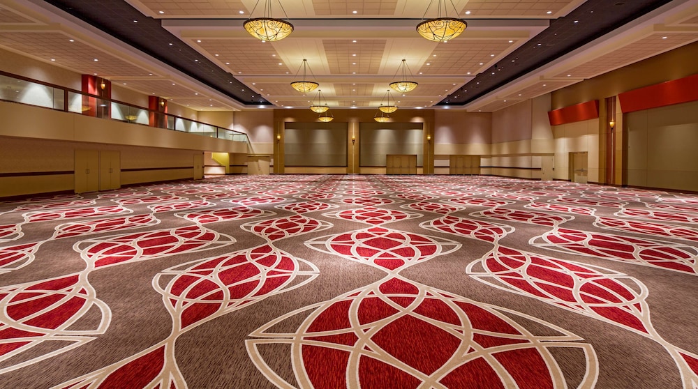 Hyatt Regency Columbus Over view