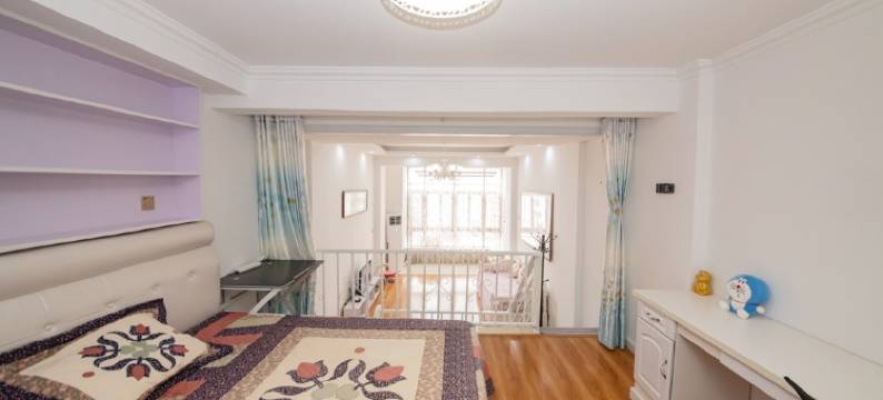 抱海花园海景错层公寓(四方路1号分店)图片