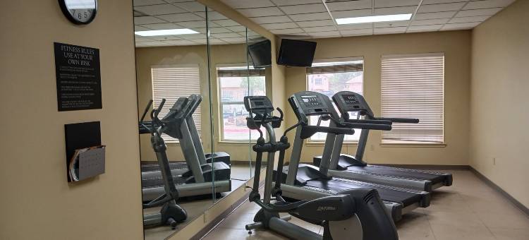 米德兰红屋顶套房酒店(Red Roof Inn & Suites Midland)图片